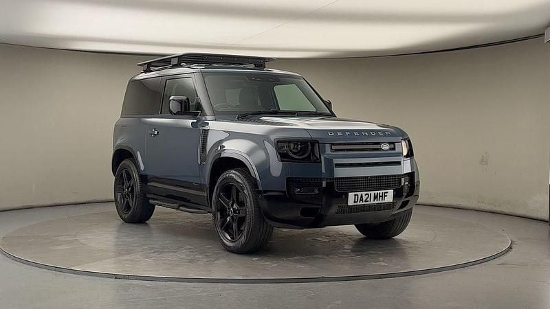 Used Land Rover Defender SE Dynamic 250 HP (183 kW) 2021 Nebelquell blue SUV