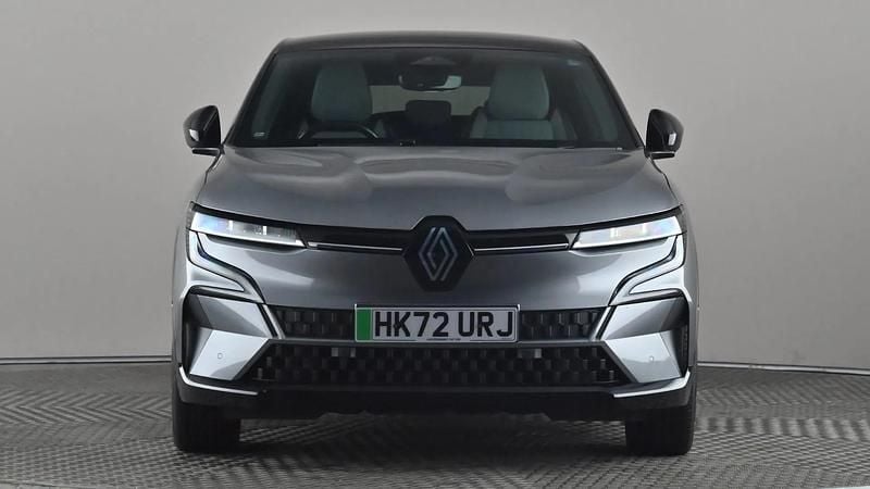 Used Renault Megane E-Tech Techno 159 kW (217 HP) 2022 Grey/black Hatchback