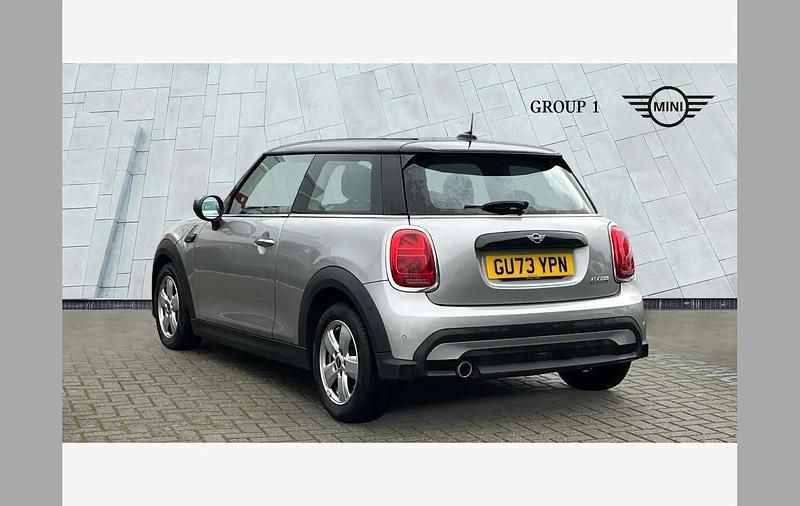 Used Mini Cooper Classic 136 HP (100 kW) 2023 Silver Hatchback