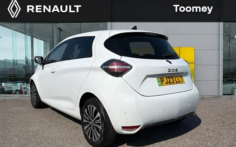 Used Renault Zoe Techno 100 kW (136 HP) 2023 White  Hatchback