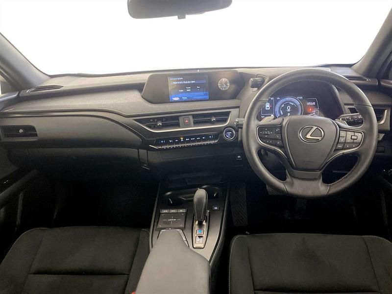 Used Lexus UX 300e 150 kW (204 HP) 2023 Black SUV