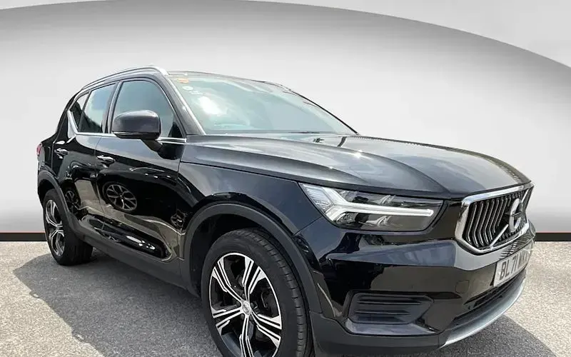 Used Volvo XC40 Inscription 211 HP (155 kW) 2021 SUV
