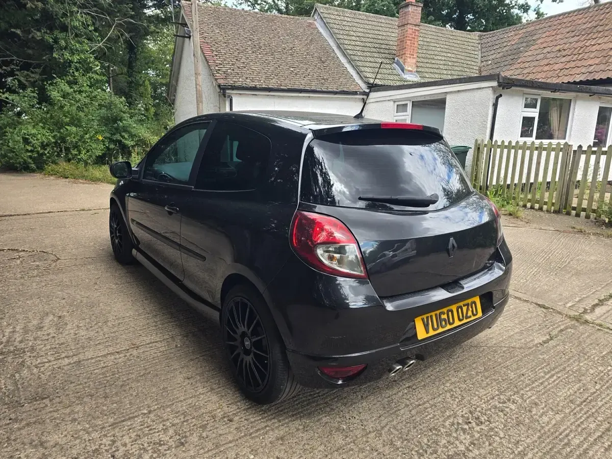 Used Renault Clio GT 128 HP (94 kW) 2010 Black Hatchback