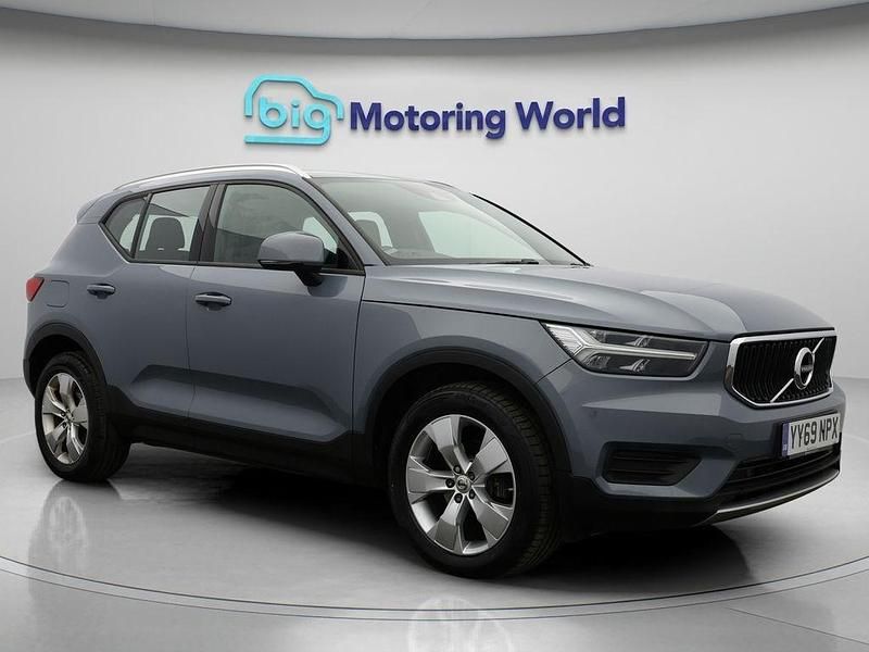 Grey Used 2019 Volvo XC40 Momentum SUV | £15,900 (Fair price) - Image 1/4