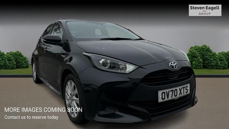 Used Toyota Yaris Hybrid 116 HP (85 kW) 2020 Black Hatchback