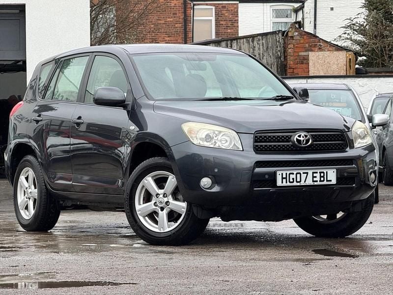 Grey Used 2007 Toyota RAV4 Estate | £3,995 (Good price) - Image 1/4