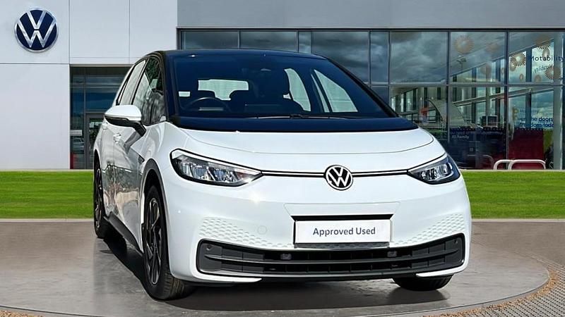Used VW ID.3 Pro Performance 150 kW (204 HP) 2021 Glacier white metallic black Hatchback