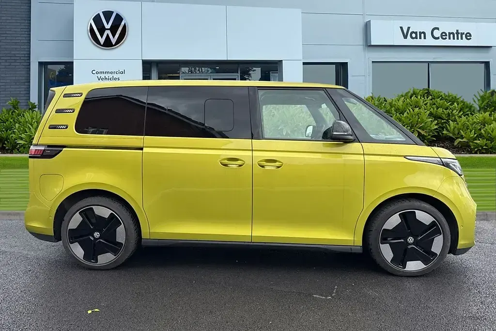 Used VW ID. Buzz Pro 210 kW (286 HP) 2025 Yellow MPV