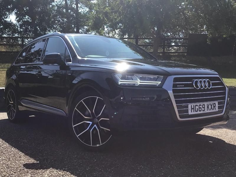 Black Used 2019 Audi Q7 S-Line SUV | £27,990 (Fair price) - Image 1/4