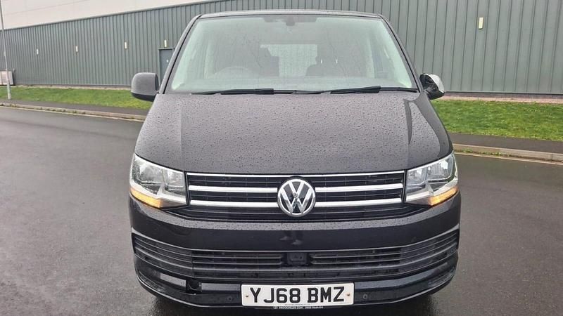 Used VW Shuttle SE 148 HP (108 kW) 2019 Black MPV