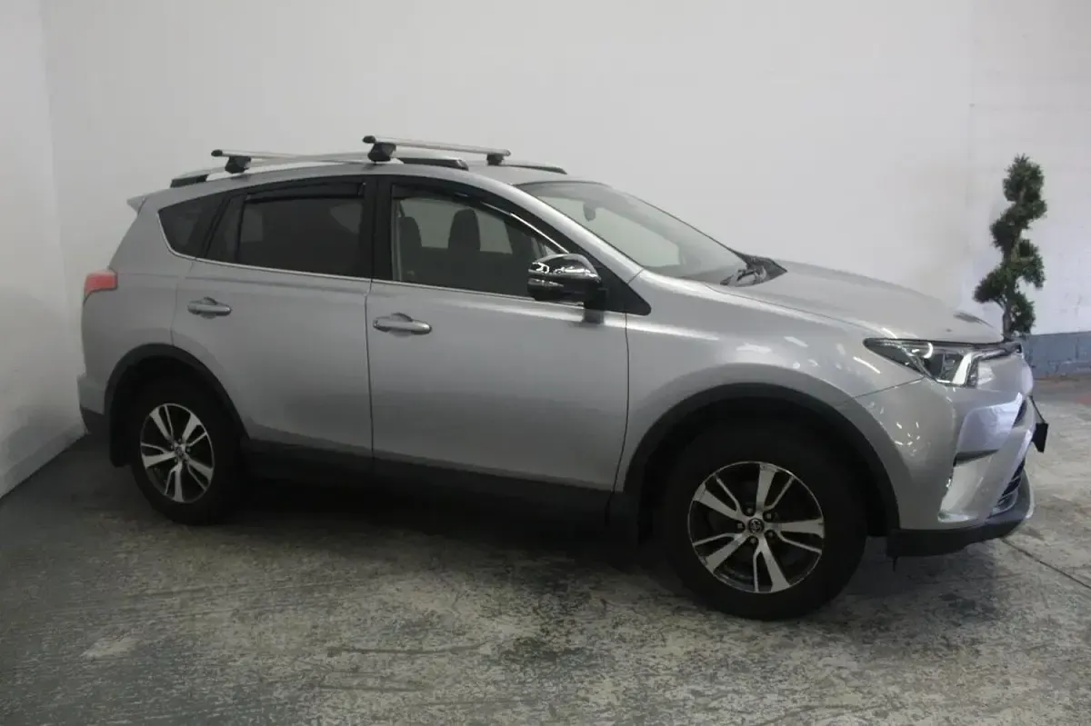 Used Toyota RAV4 Business Edition 2016 Silver SUV
