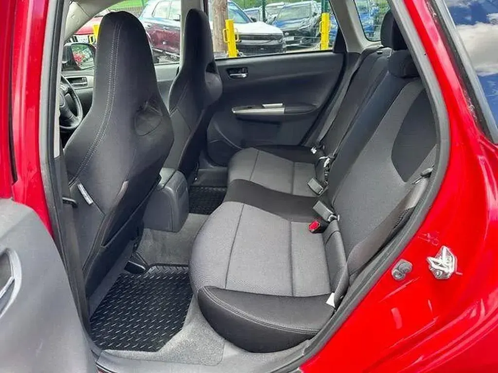 Used Subaru Impreza 150 HP (110 kW) 2010 Red Hatchback