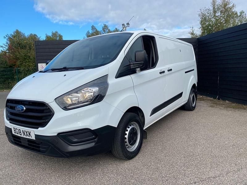 White Used 2018 Ford Transit Custom Van | £9,495 (Super price) - Image 1/4