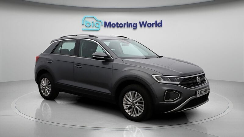 Grey Used 2023 VW T-Roc Life SUV | £17,400 (Good price) - Image 1/4