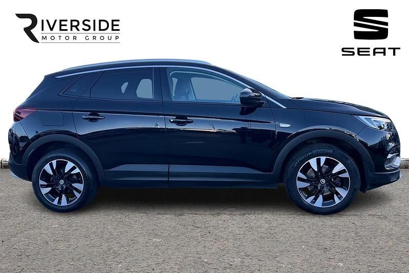 Used Vauxhall Grandland X Edition 130 HP (95 kW) 2021 Night shade black SUV