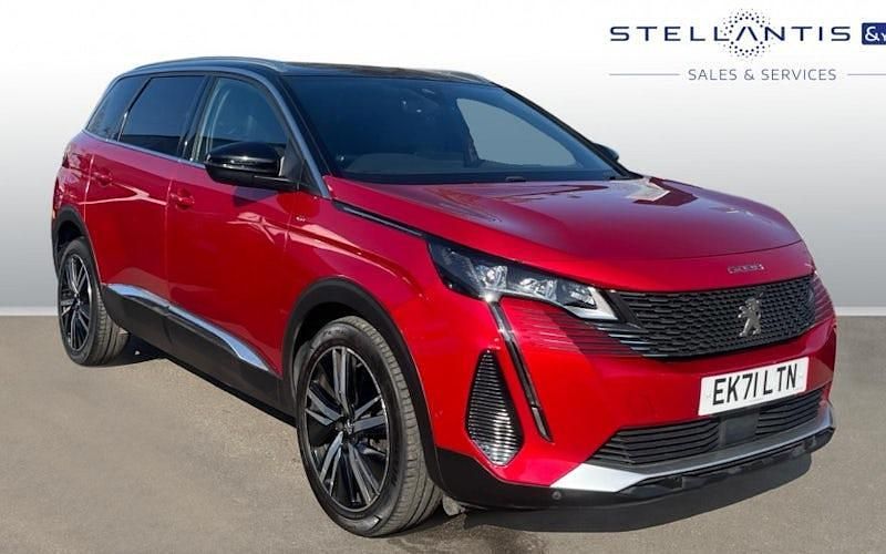 Used Peugeot 5008 Premium 131 HP (96 kW) 2021 Red SUV