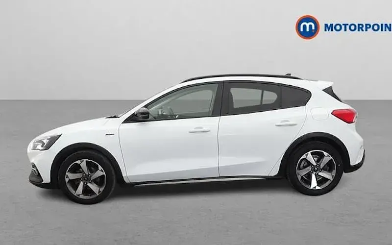 Używany Ford Focus Active 155 KM (114 kW) 2020 Biały Hatchback
