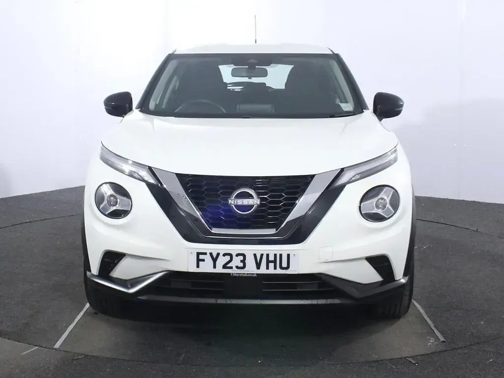 Used Nissan Juke Acenta 114 HP (83 kW) 2023 White SUV