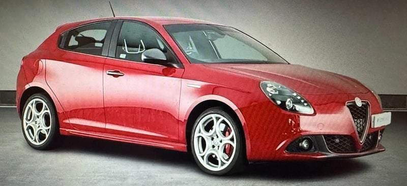 Red Used 2015 Alfa Romeo Giulietta Business Hatchback | £5,495 - Image 1/1
