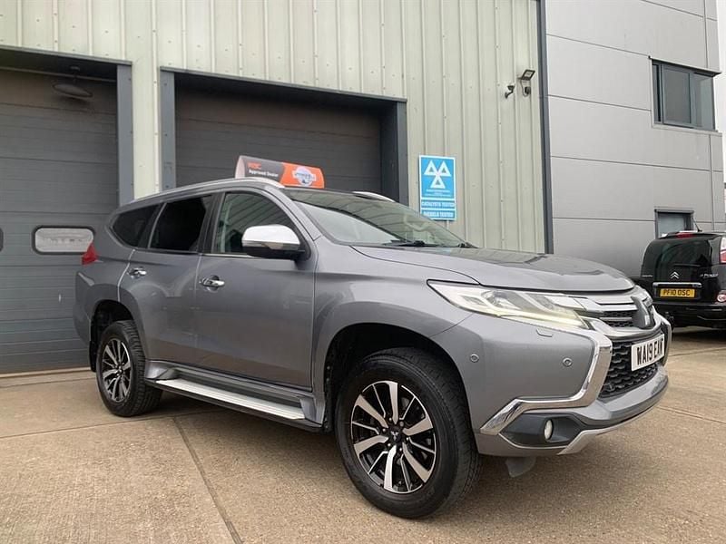 Used Mitsubishi Shogun 178 HP (130 kW) 2019 Grey SUV