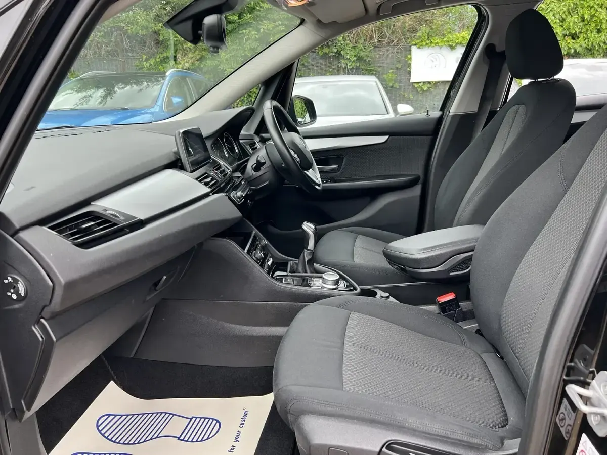 Used BMW 216 Active Tourer Comfort Edition 2021 Black MPV