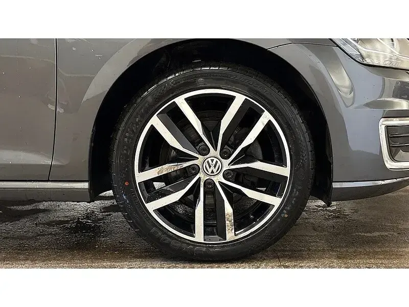 Used VW e-Golf 99 kW (135 HP) 2019 Grey Hatchback