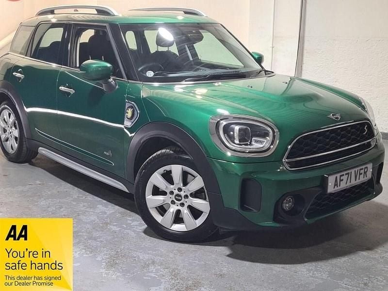 Green Used 2021 Mini Cooper Countryman Classic SUV | £16,799 (Good price) - Image 1/3