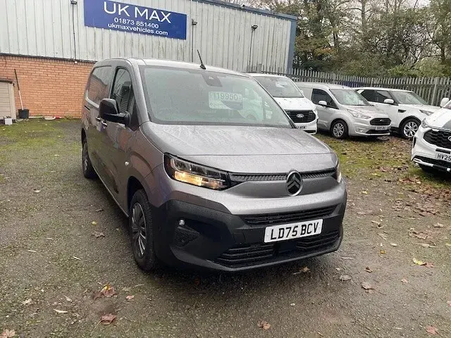 Used Citroën Berlingo 100 HP (73 kW) 2025 MPV