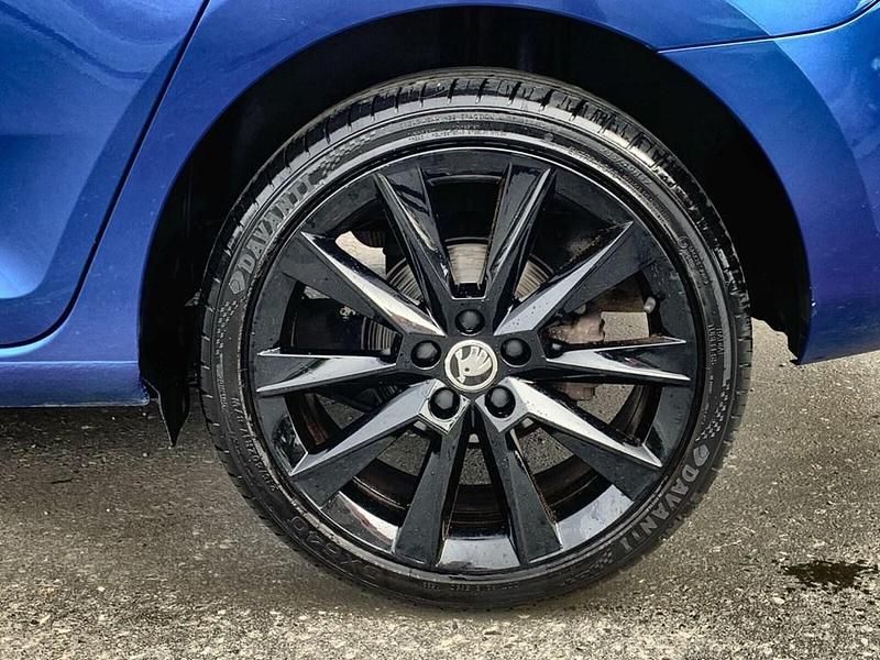 Usado Skoda Rapid 2018 Azul Citadino