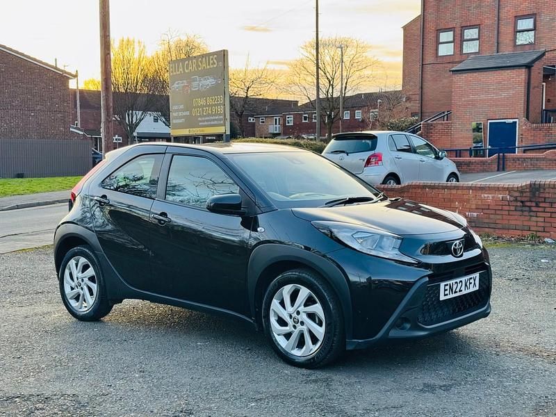 Black Used 2022 Toyota Aygo PURE Hatchback | £7,999 (Super price) - Image 1/4