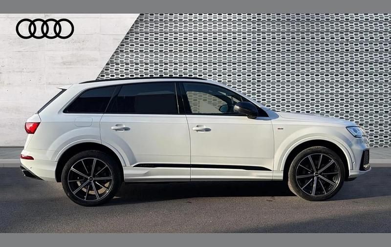 Used Audi Q7 Black Edition 286 HP (210 kW) 2023 White SUV