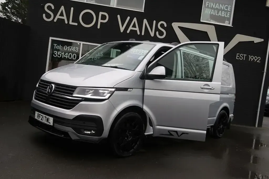 Used VW Transporter Highline 150 HP (110 kW) 2021 Silver Van