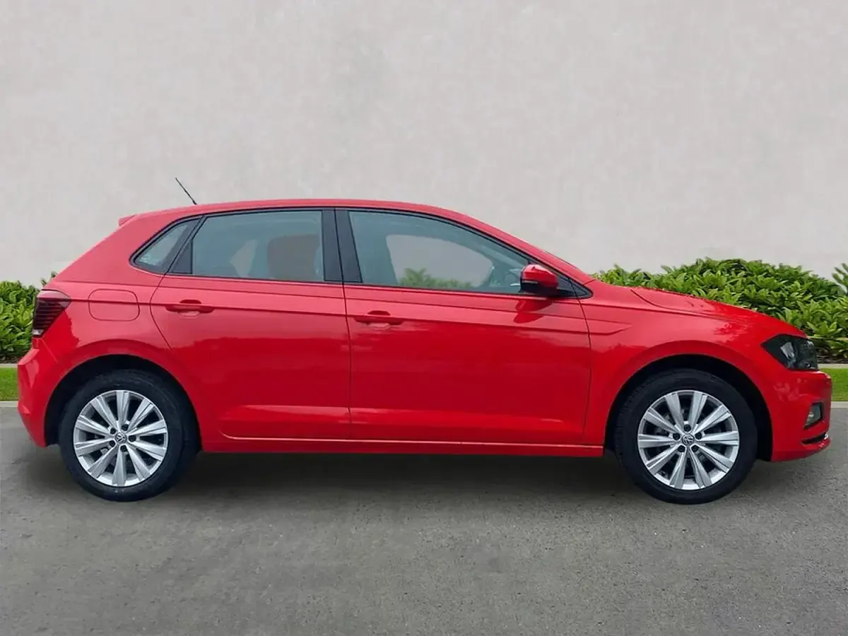 Used VW Polo SEL 115 HP (84 kW) 2019 Red Hatchback