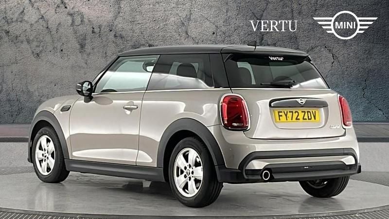 Begagnad Mini Cooper Classic 136 HK (100 kW) 2022 Grå Halvkombi