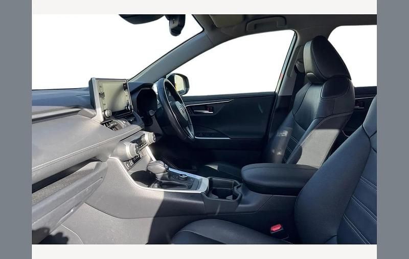 Used Toyota RAV4 Hybrid 222 HP (163 kW) 2020 White SUV