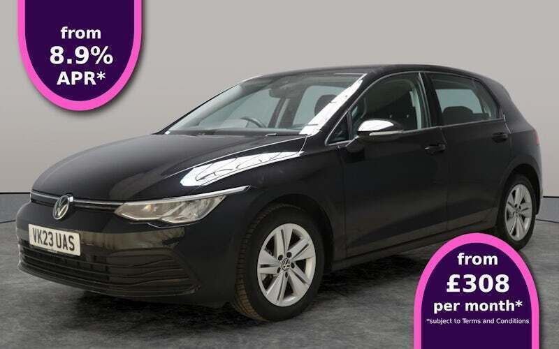 Used 2024 VW Golf VIII Life Hatchback | £21,140 (Super price) - Image 1/3