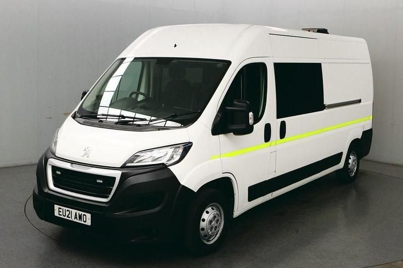 Used Peugeot Boxer 140 HP (102 kW) 2021 White Van