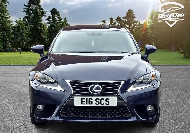 Used Lexus IS300h 2015 Blue Sedan