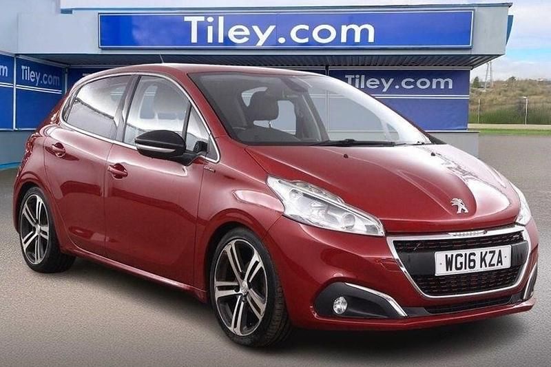 Used Peugeot 208 GT-line 110 HP (80 kW) 2016 Red Hatchback