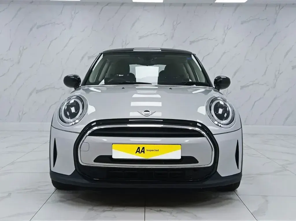 Used Mini Cooper Classic 136 HP (100 kW) 2022 Silver Hatchback