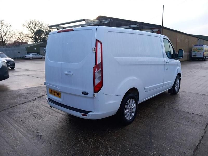 Used Ford Transit Custom Limited 130 HP (95 kW) 2022 White Van