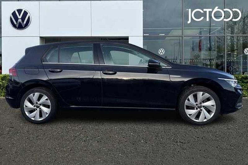 Used VW Golf VIII 130 HP (95 kW) 2022