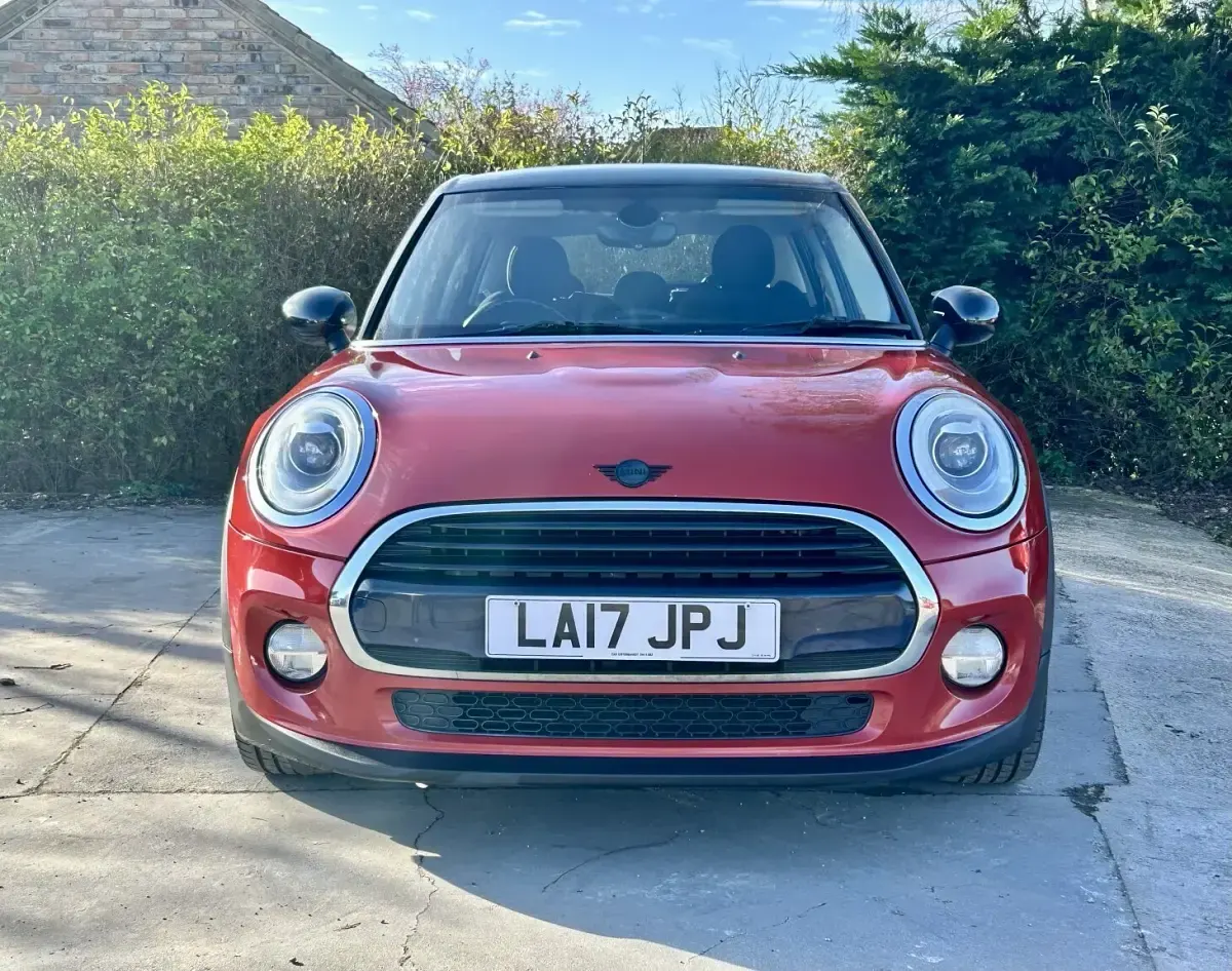 Used Mini Cooper D Hatch 2017 Red Hatchback