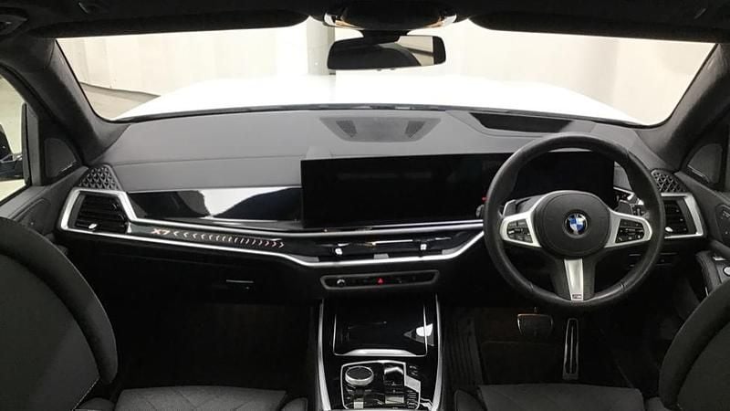 Used BMW X7 M Sport 376 HP (276 kW) 2024 White SUV