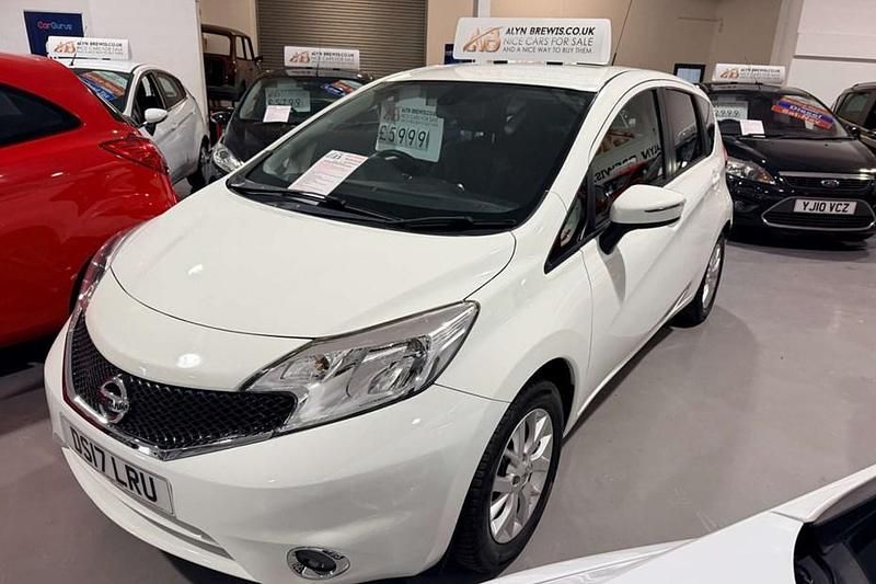 Used Nissan Note Acenta Premium 90 HP (66 kW) 2017 White Hatchback