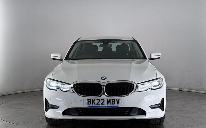 Used BMW 320 184 HP (135 kW) 2022 White Sedan