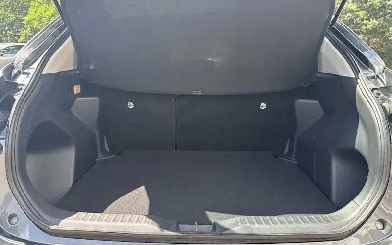 Used Toyota Yaris Cross 116 HP (85 kW) 2025 Grey SUV