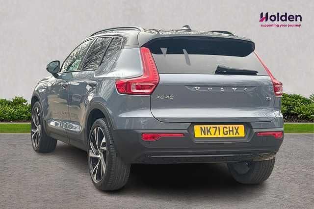 Used Volvo XC40 R-Design Pro 161 HP (118 kW) 2022 Grey SUV