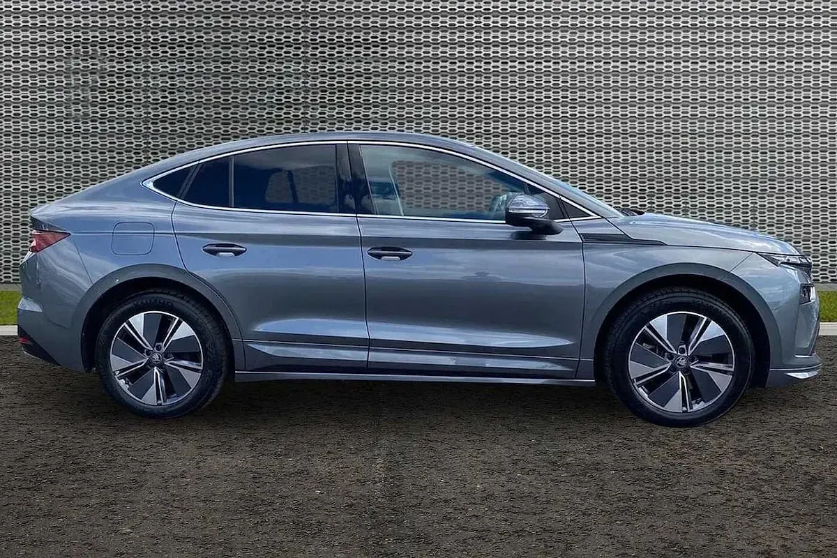 Used Skoda Enyaq iV 154 kW (210 HP) 2025 Graphite grey metallic SUV