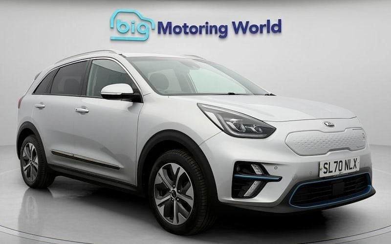 Used 2020 Kia e-Niro 4 SUV | £13,300 (Fair price) - Image 1/4